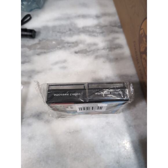 Figpin Disney Glitter Mickey Mouse #367 & Minnie Mouse #368 2020 ECCC, Sealed‎ - Picture 3 of 3